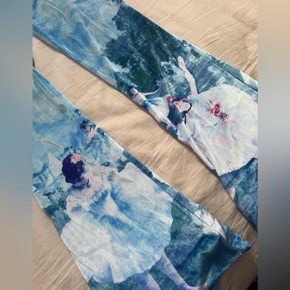 Sugar Thrillz Blue Ballet Print Leggings - Picture 4 of 4